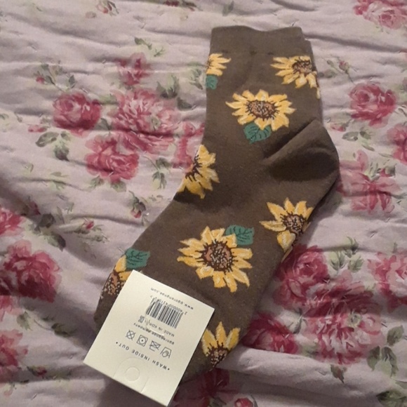 Brown Sunflower Socks - Picture 2 of 2